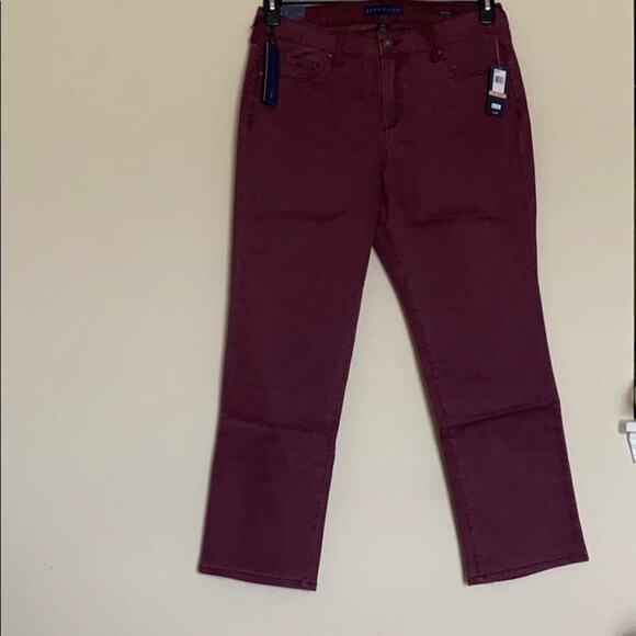 Bandolino Women’s Plus Size 14WS Mandie Basic Short Jeans⭐️⭐️⭐️⭐️⭐️ - Picture 4 of 16